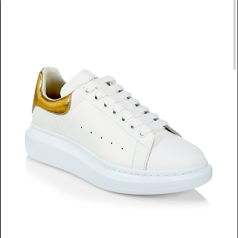 Alexander McQueen Oversized Metallic leather platform sneakers